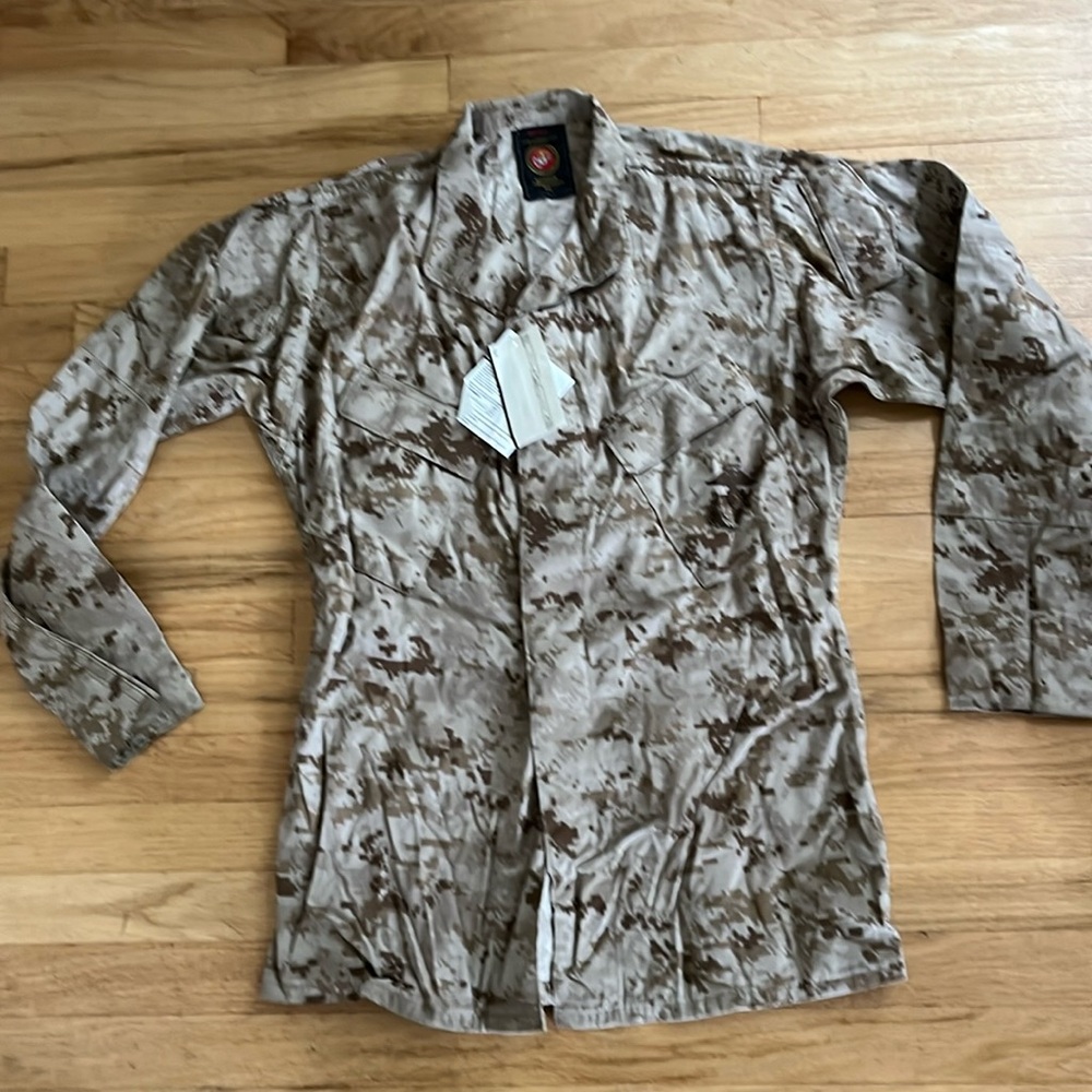 Marine camo shirt new with tags